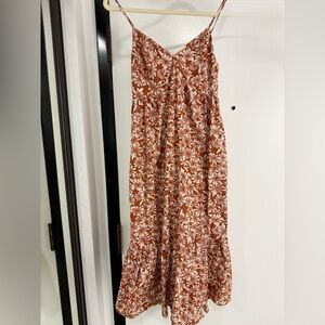 GAP Textured Orange and White Top